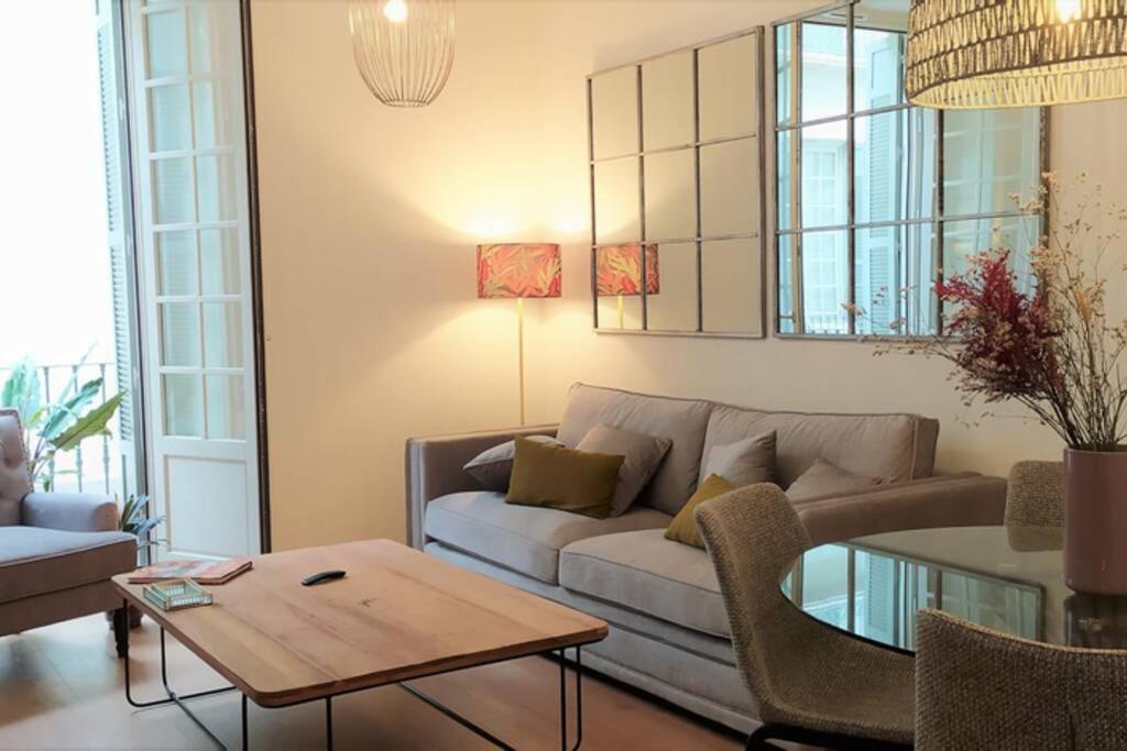 Appartement Key-Wise Luxury Plaza Teatro Free Parking 2R à Málaga Extérieur photo